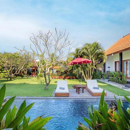 Carik Bali Guest House Canggu Exterior foto